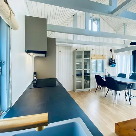 別荘 Modern Summer House Near Enebaerodde With Sea View *