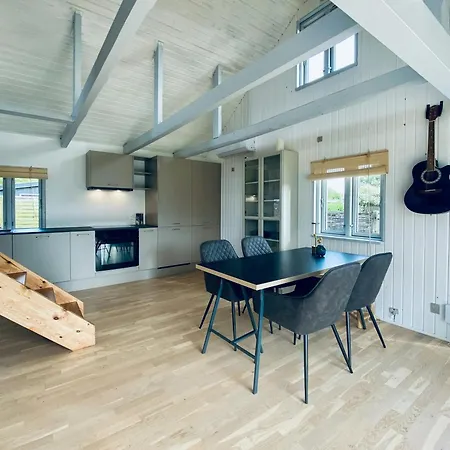 Modern Summer House Near Enebaerodde With Sea View 別荘 オテルプ